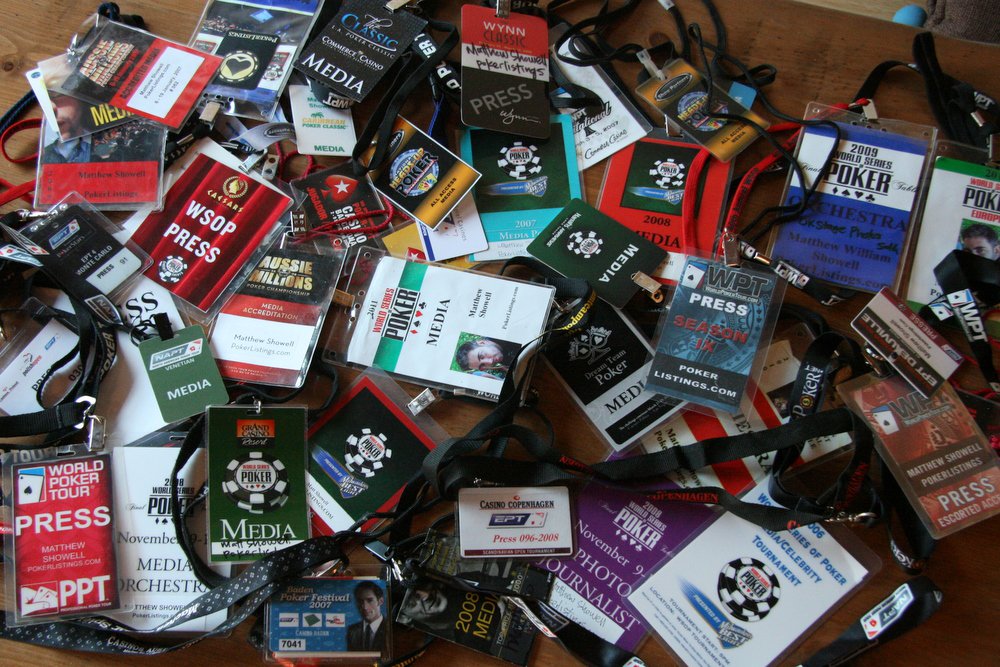 poker media badges