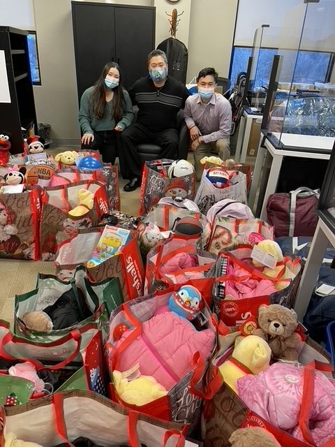 Bernard Lee and Family Deliver Again with their 11th Annual Holiday Charity Drive