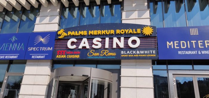 Palms Merkur Royale